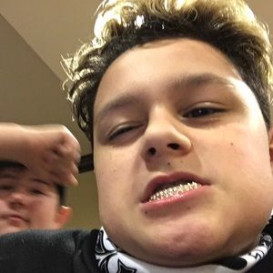 Meet your Posher, Akilles